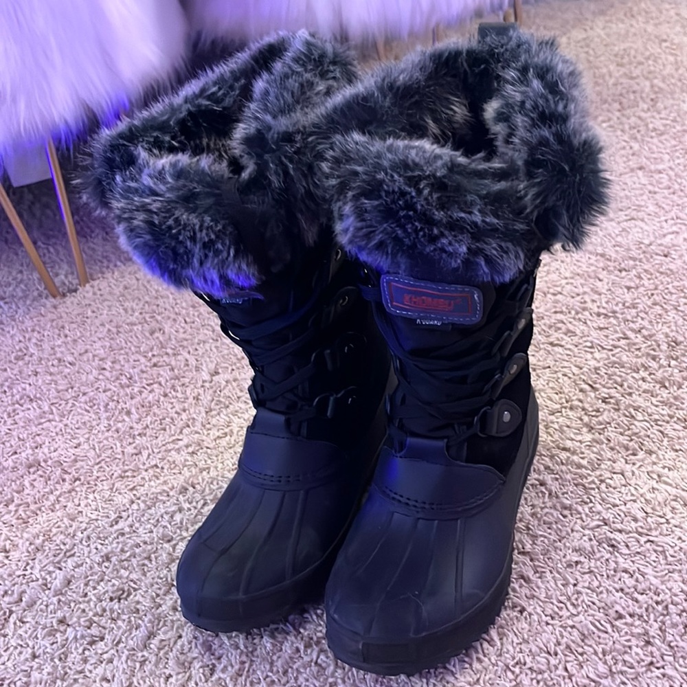 KHOMBU snow boots